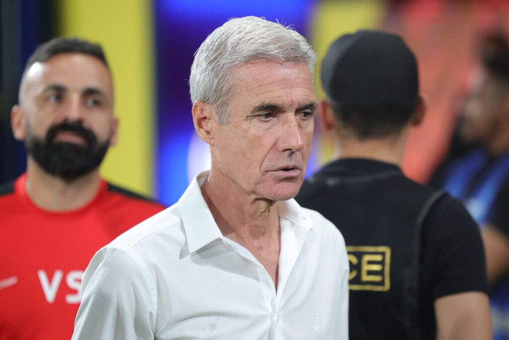 Contrato de Luís Castro impede sonho da diretoria do Flamengo e coloca Tite à frente