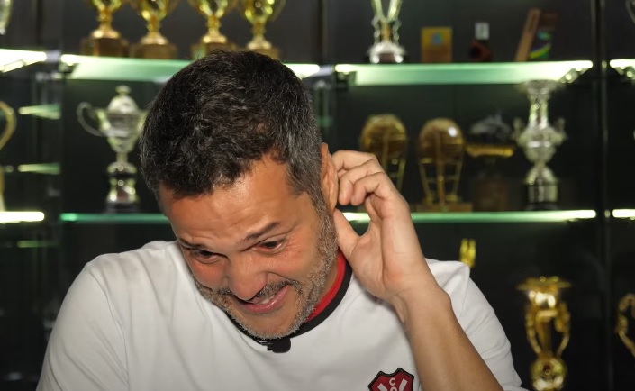 Júlio César chora e faz revelação inédita do retorno ao Flamengo