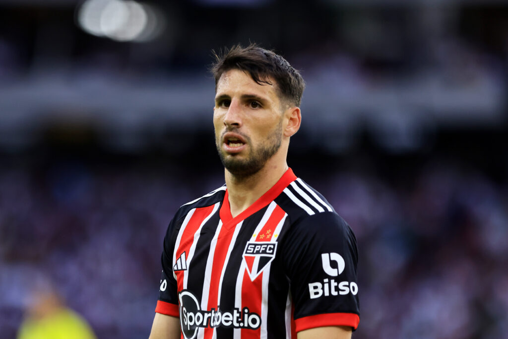 São Paulo demonstra preocupação com Calleri antes de final da Copa do Brasil