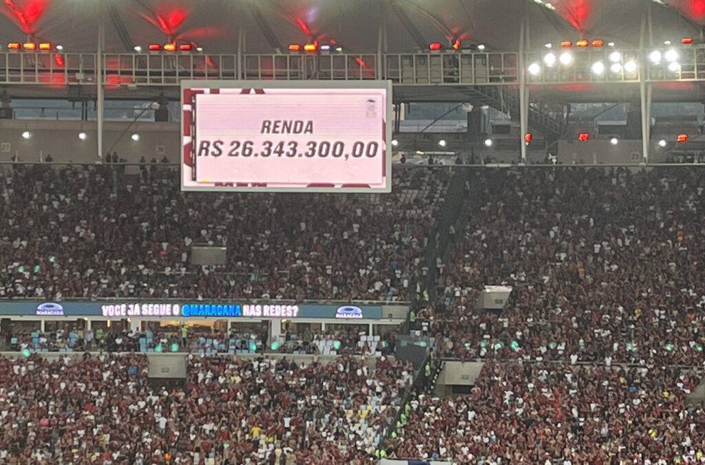 Flamengo bateu o recorde de renda do futebol brasileiro, mas arrecadou bem menos que o número divulgado, que atendeu regra da CBF