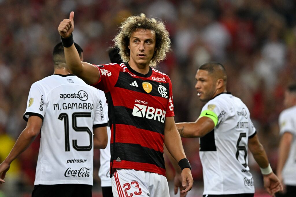 Chegada de Tite anima David Luiz para seguir no Flamengo; clube se interessa em renovar com Everton Ribeiro e Fabrício Bruno, mas encontra dificuldades