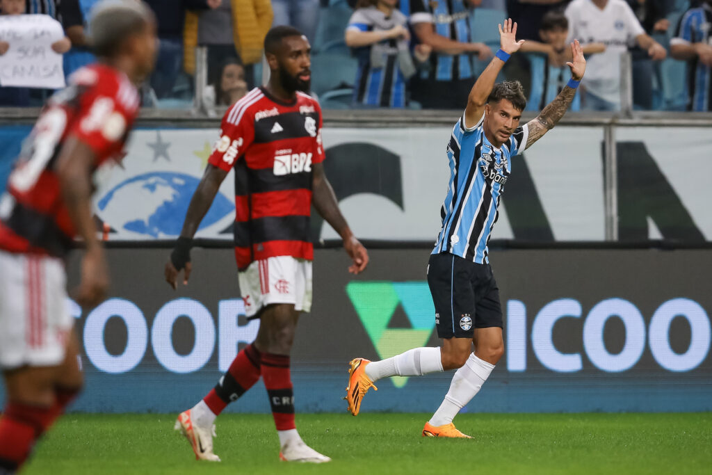 Derrota de virada para o Grêmio foi a sétima do Flamengo em 2023; Brasileirão e Libertadores foram as competições que o Fla mais tropeçou
