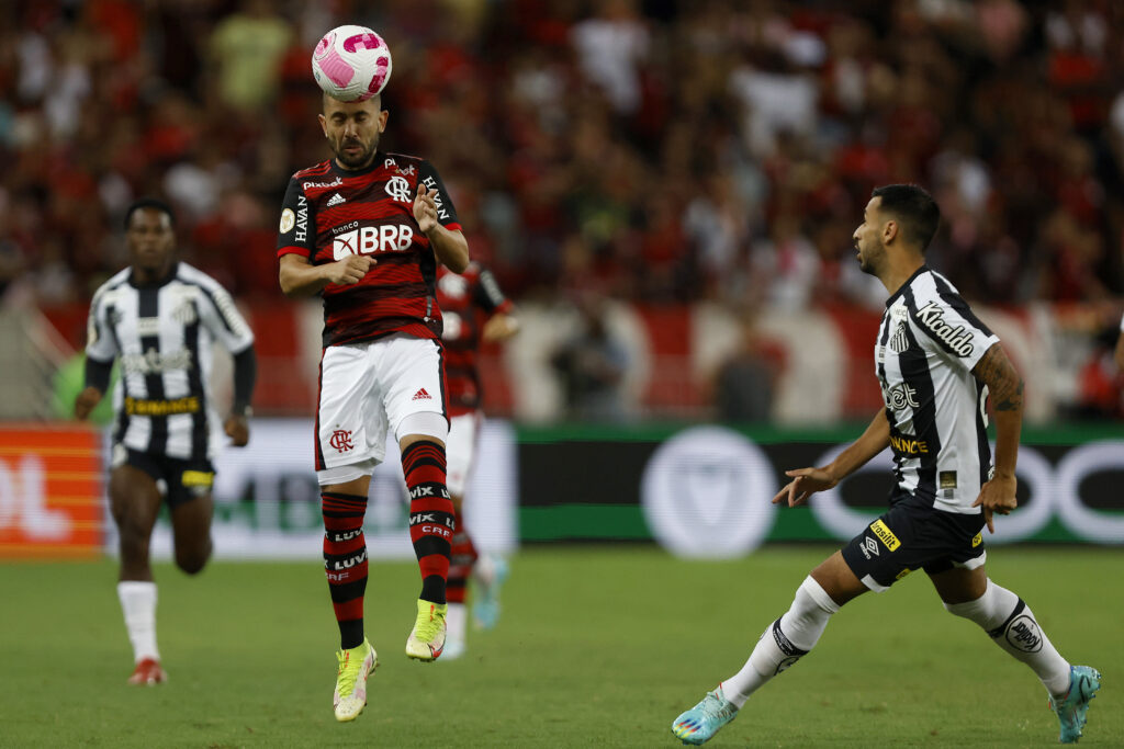 Flamengo e Santos se enfrentam no dia 1º de novembro em Brasília, pela 31ª rodada do Campeonato Brasileiro; veja valores dos ingressos