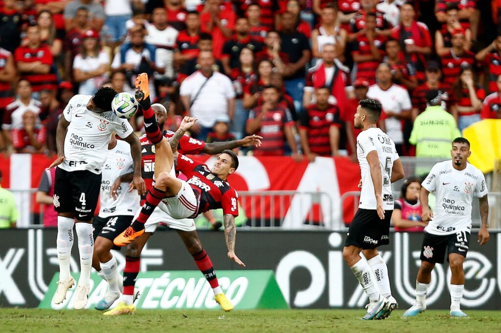 Onde assistir o jogo entre Flamengo e Corinthians pelo Campeonato Brasileiro 2023