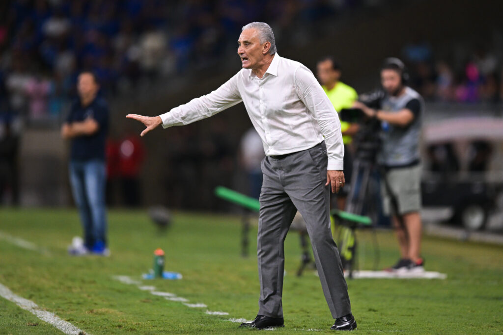 Tite estreia com vitória pelo Flamengo