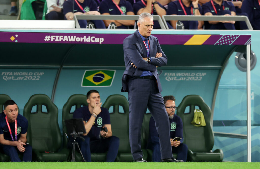 Após a eliminação da seleção brasileira, Ronaldo, dono do Cruzeiro, criticou Tite, agora treinador do Flamengo