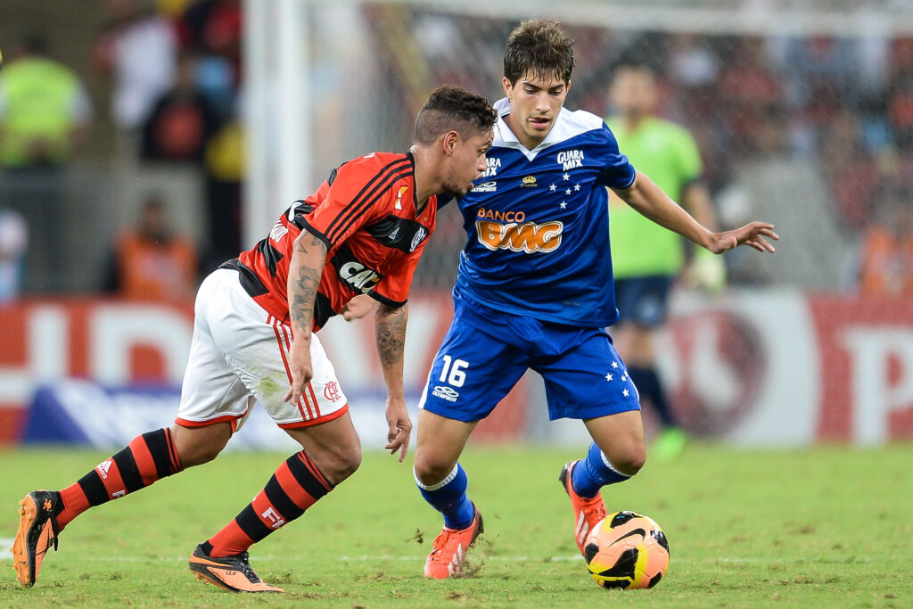 O MRN separou 8 jogos históricos entre Flamengo x Cruzeiro para a Nação. Goleadas, jogos decisivos de Copa do Brasil, Brasileirão e mais