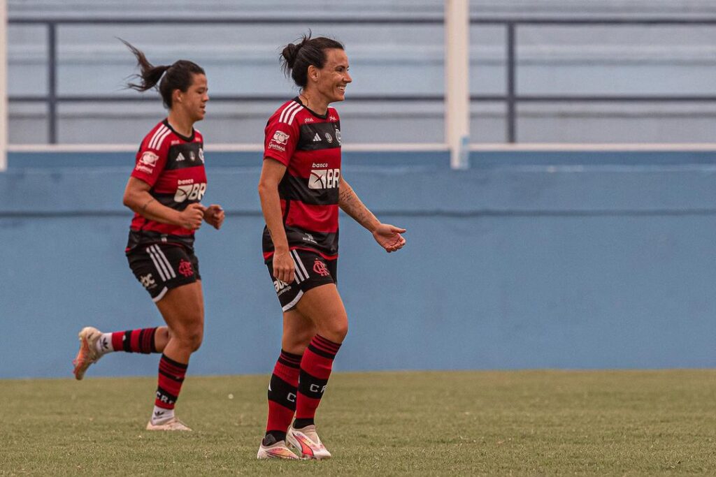 Flamengo marca golaços e vence por 8 a 1 no Carioca Feminino