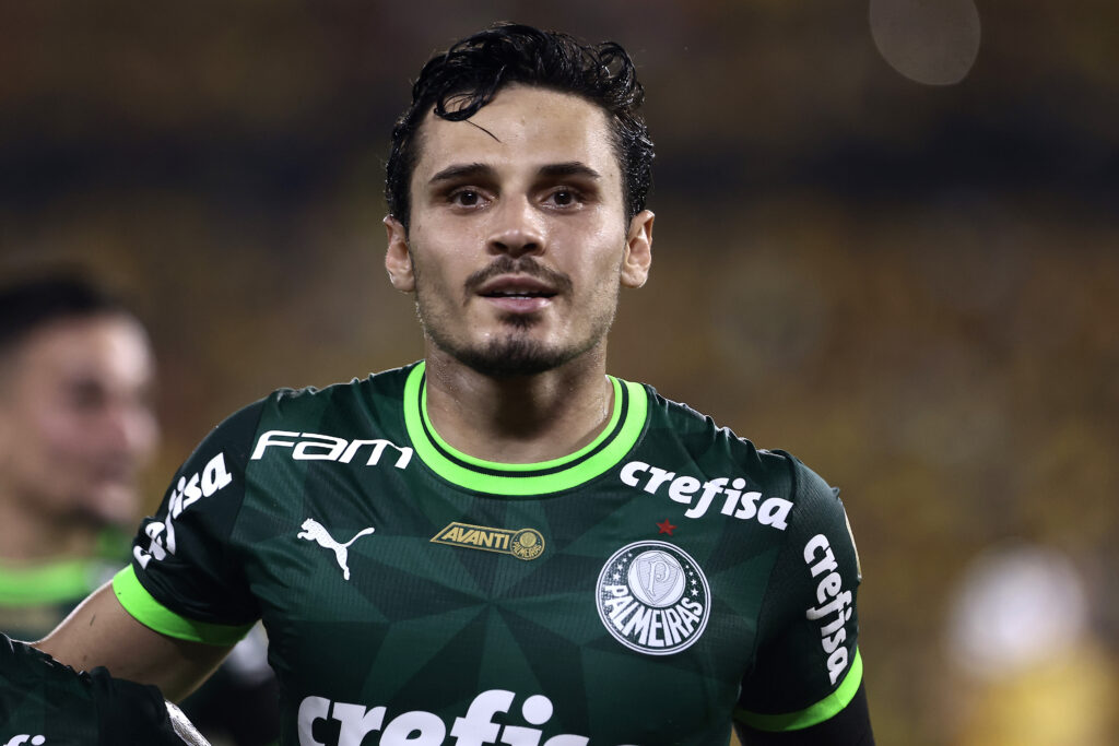 Raphael Vegia pode ser desfalque para Palmeiras