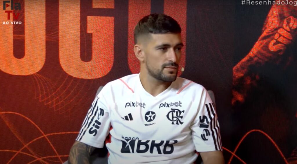 Arrascaeta em entrevista ao canal oficial do Flamengo no Youtube, a FlaTV.