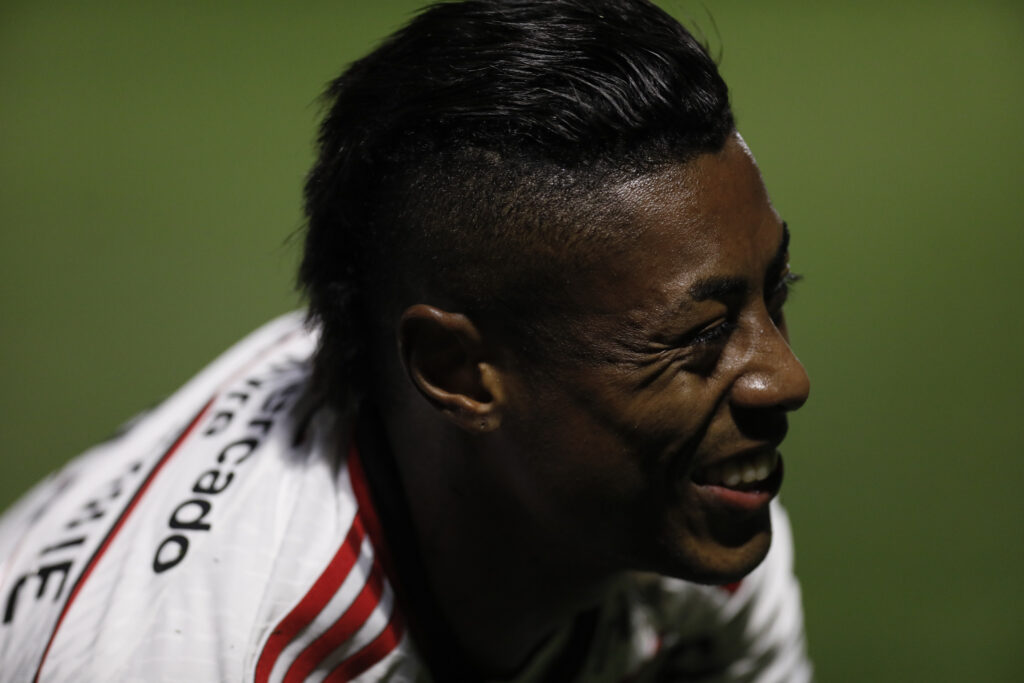 Bruno Henrique vai renovar com Flamengo