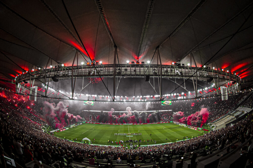 Maracanã em dia de jogo do Flamengo; clube lançou pacote para jogos da temporada de 2024