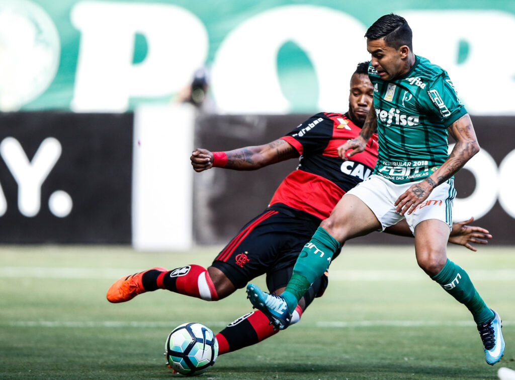 Rafael Vaz em ação pelo Flamengo