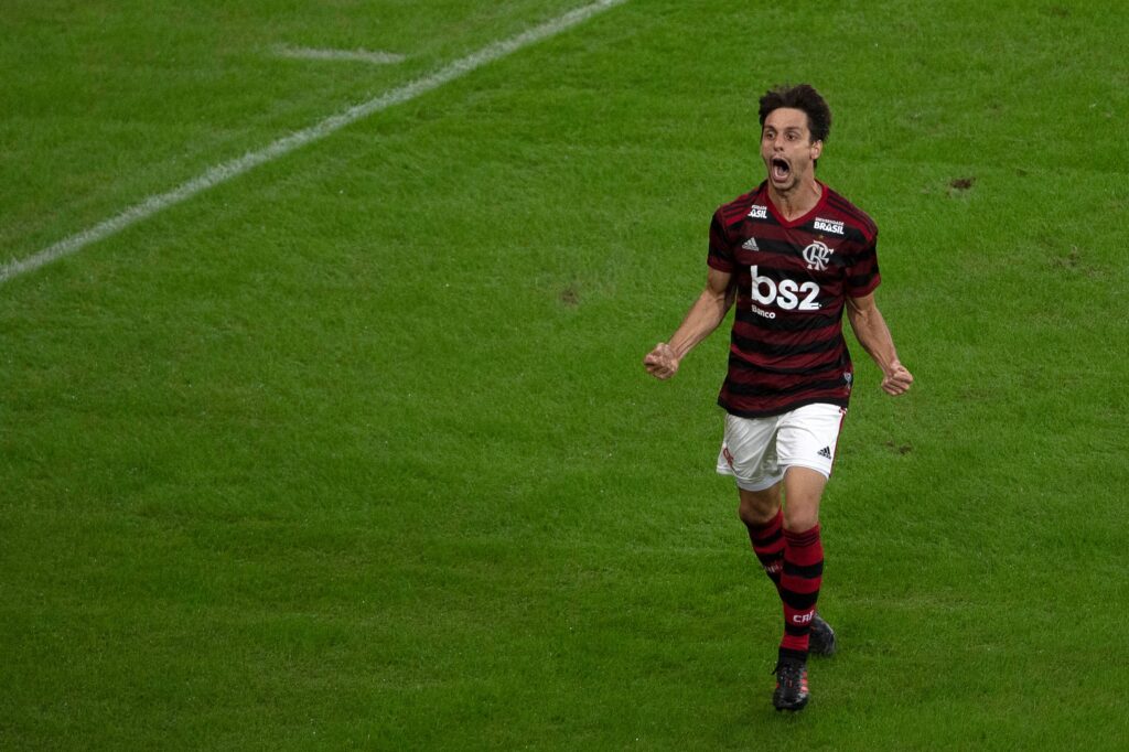 Rodrigo Caio pode deixar o Flamengo