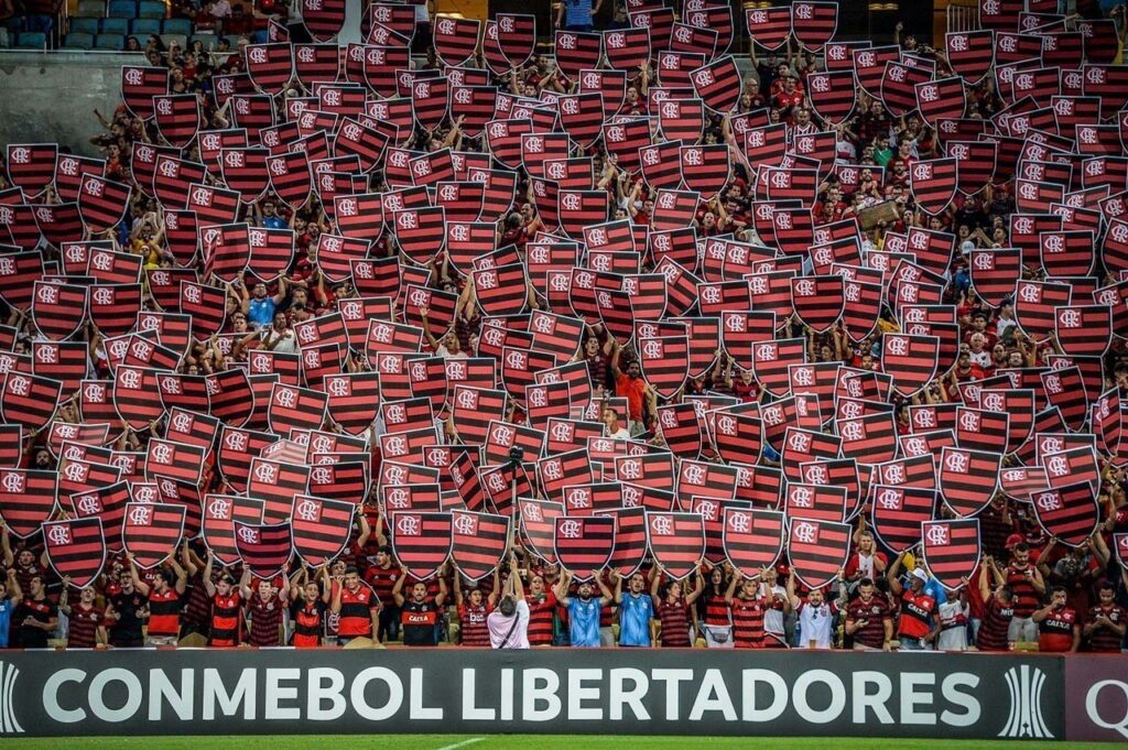 A maior e mais apaixonada torcida do mundo está em festa pelo aniversário do Flamengo