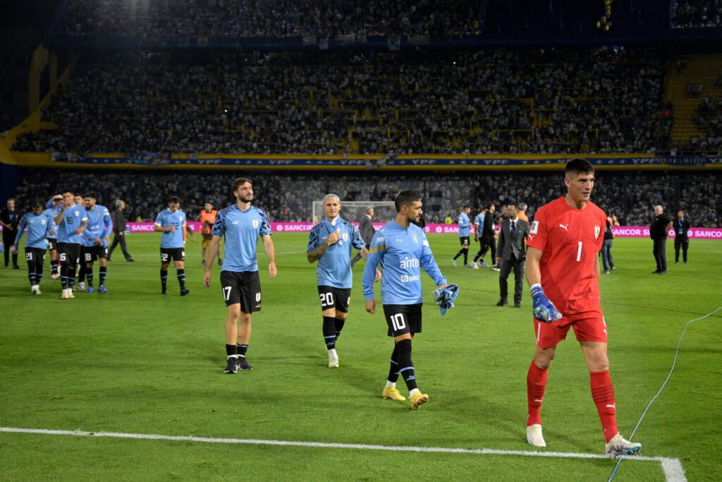 Uruguai e Bolívia se enfrentam nesta terça (21), pelas Eliminatórias da Copa do Mundo; veja onde assistir Arrascaeta, Varela e De La Cruz