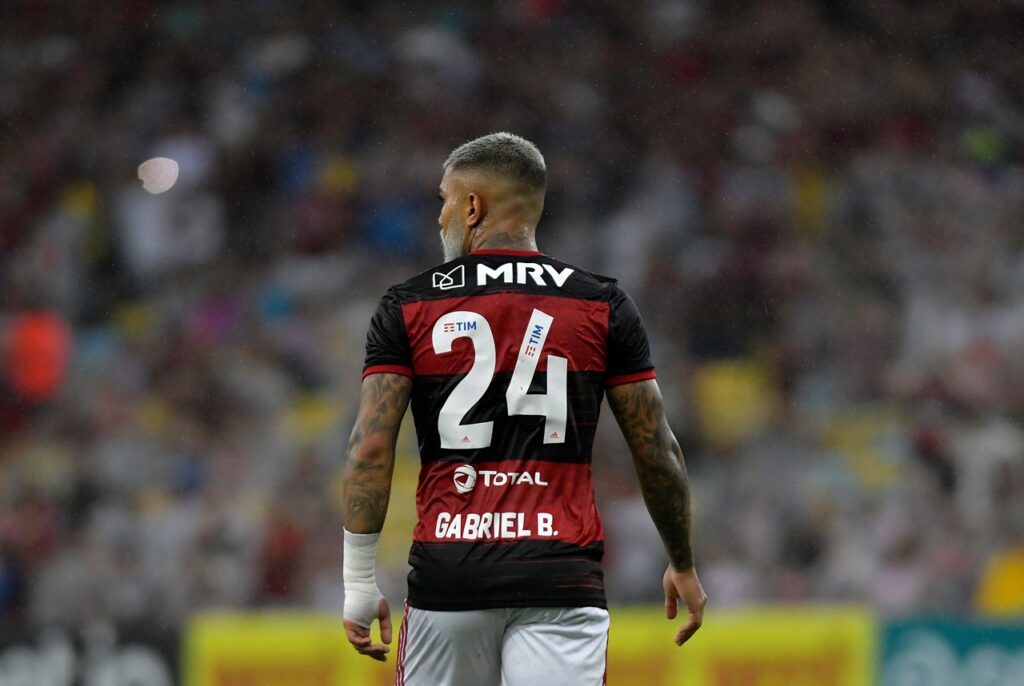 Em 2020, o Flamengo fez uma campanha contra a homofobia, uma das formas de preconceito no futebol