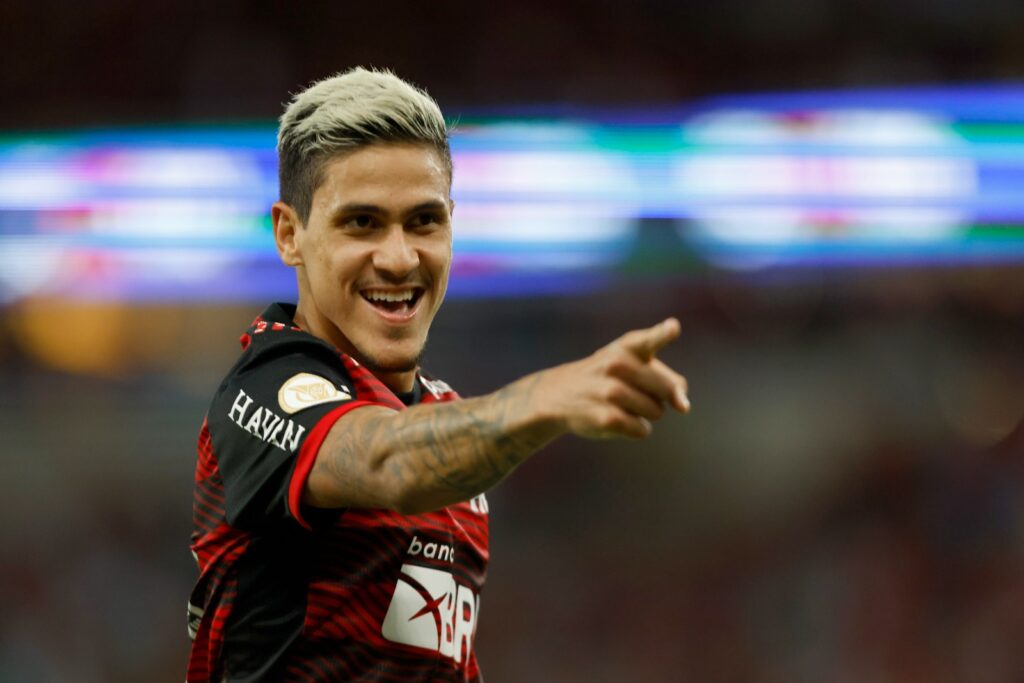 Pedro comemora gol pelo Flamengo; atacante usou suas redes sociais para celebrar marca de 100 gols com o Manto