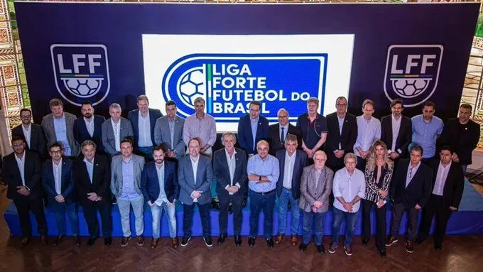 Presidentes de times da Liga Forte Futbeol pediram valor maior que a Libra para Globo; Grupo do Flamengo, Libra, tem cinco vezes mais torcedores