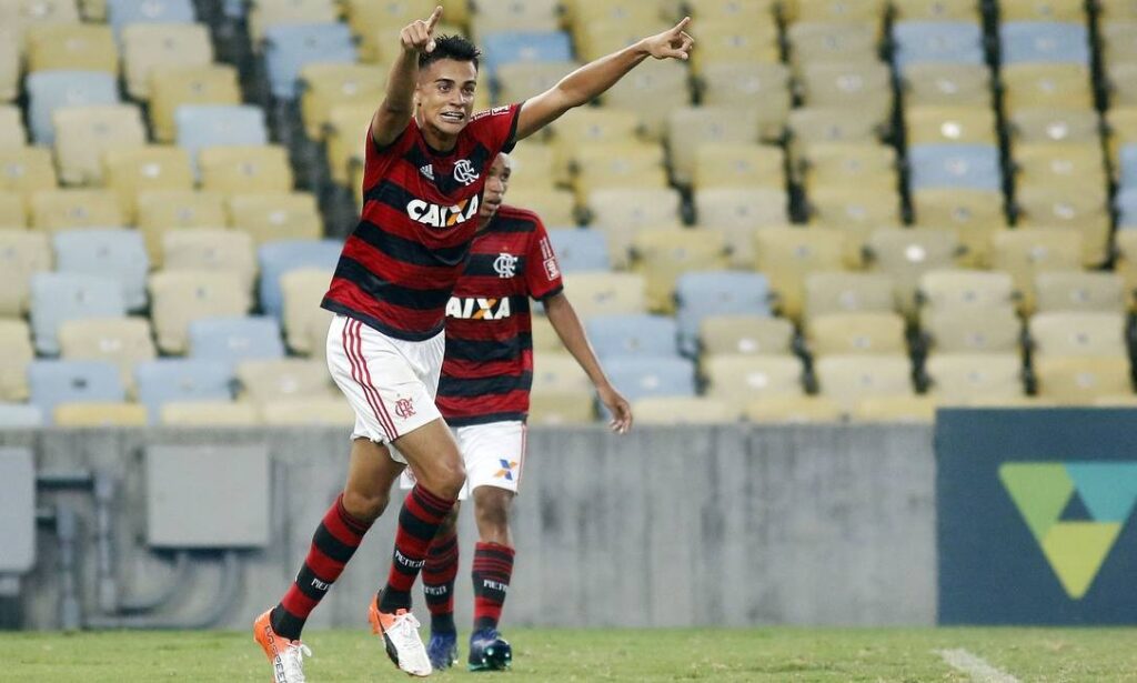 Há 5 anos, Flamengo sub-17 de Muniz e Reinier batia Fluminense de André, Martinelli e João Pedro e conquistava título inédito para a Gávea