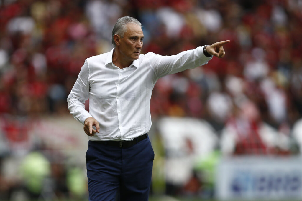 Tite em jogo do Flamengo; treinador defendeu escalação de Gerson, Pulgar, Arrascaeta e De La Cruz após empate com o Vasco