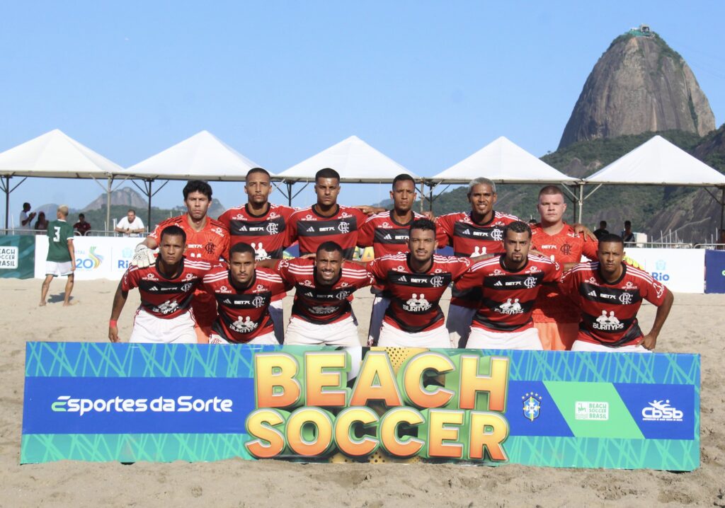 Após vencer o Vasco nos pênaltis, Flamengo conquista o Torneio Rio-SP de Beach Soccer, mais um título do circuito regional