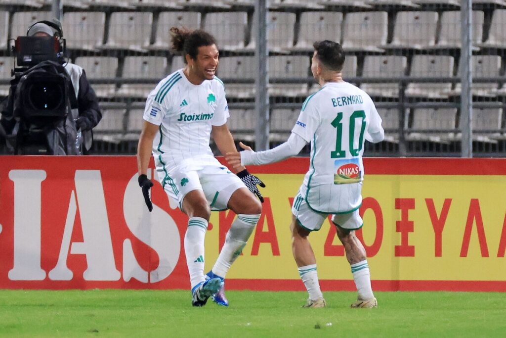 Willian Arão comemora gol pelo Panathinaikos na Grécia