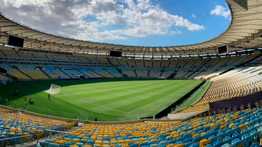 Maracanã em dia de jogo do Flamengo; Estádio foi criticado por Abel Ferreira para defender grama do Allianz Parque, estádio do Palmeiras