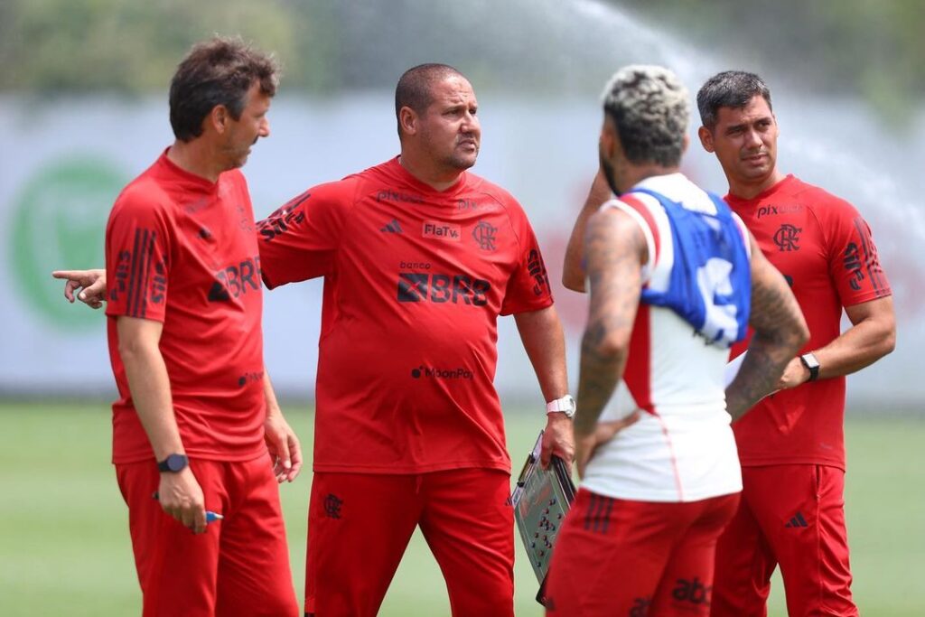 Mario Jorge e Leonardo Cherede, técnicos do Sub-20 A e B do Flamengo