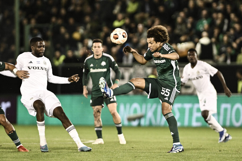 Willian Arão em ação pelo Panathinaikos na Europa League