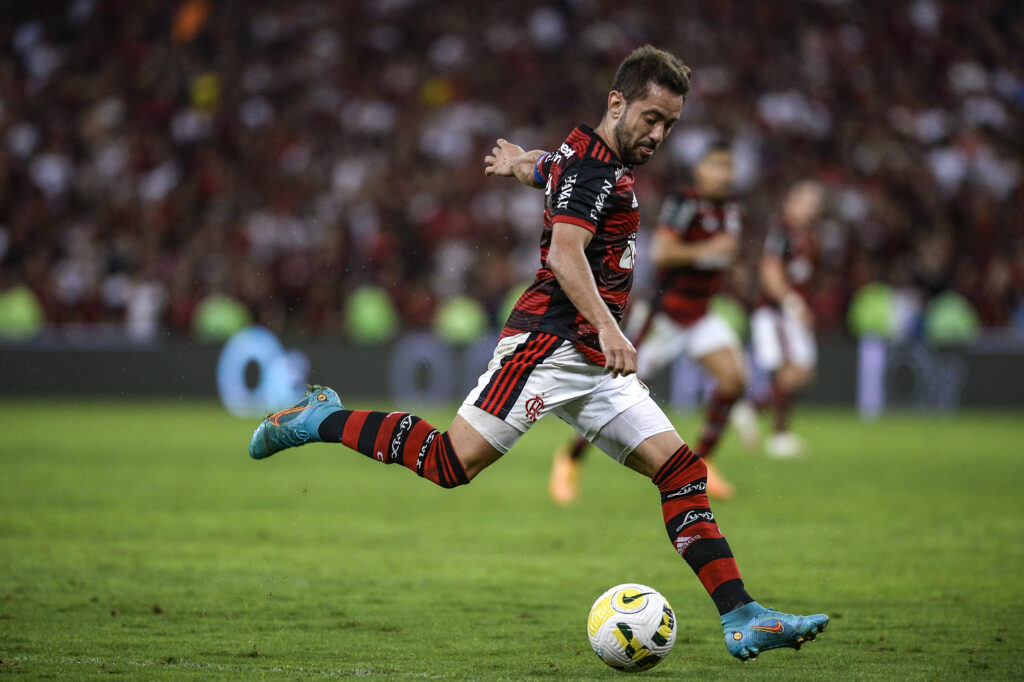 Everton Ribeiro vai para o Bahia e Matheus Gonçalves é apontado como substituto ideal do craque no Flamengo