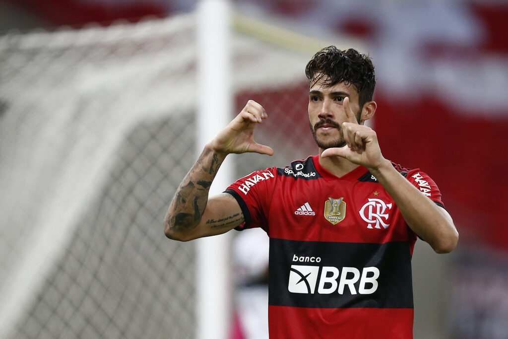 Gustavo Henrique, ex-Flamengo, está acertado com o Corinthians para 2024
