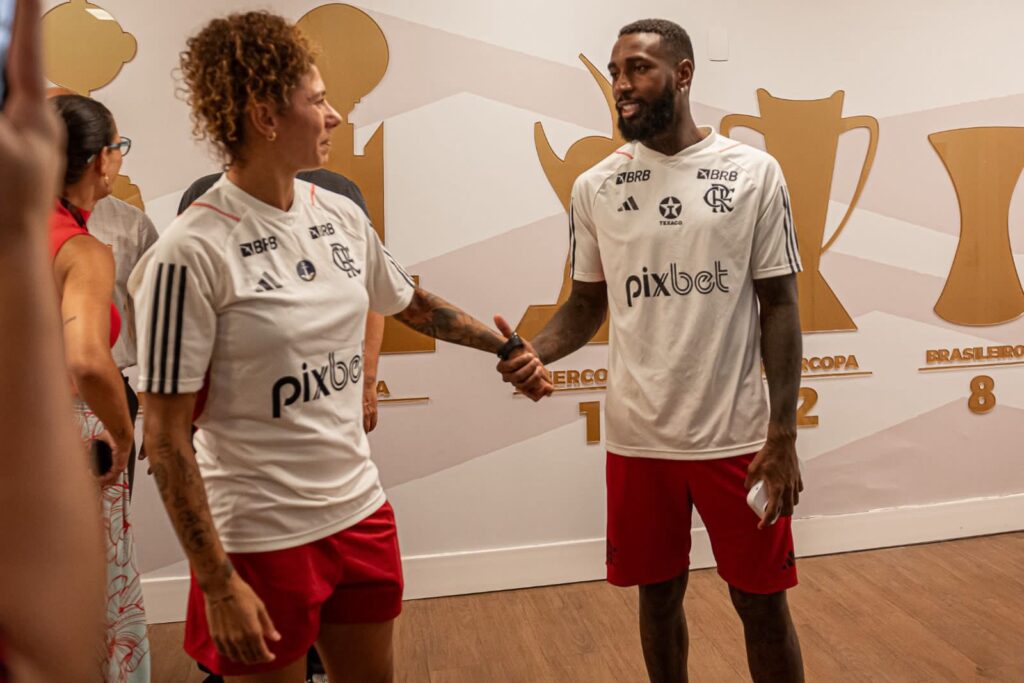 Cristiane conhece Gerson no Flamengo