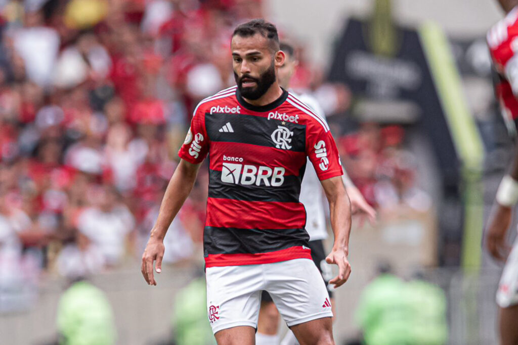 Thiago Maia, volante do Flamengo, é alvo do Internacional no mercado da bola