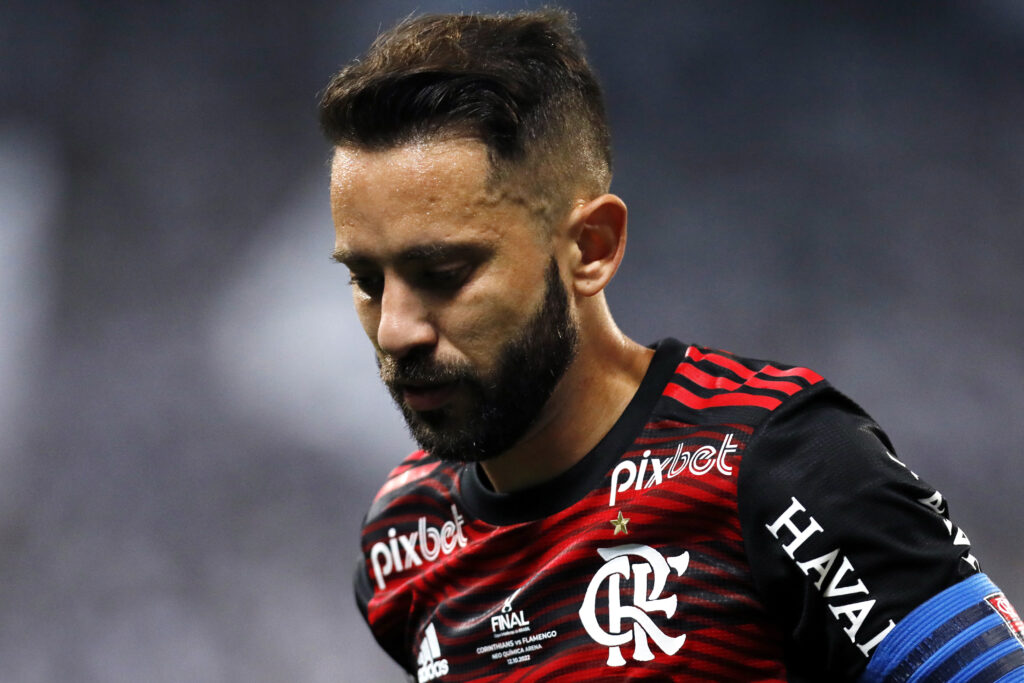 Everton Ribeiro não consegue renovação com Flamengo e vai defender o Bahia