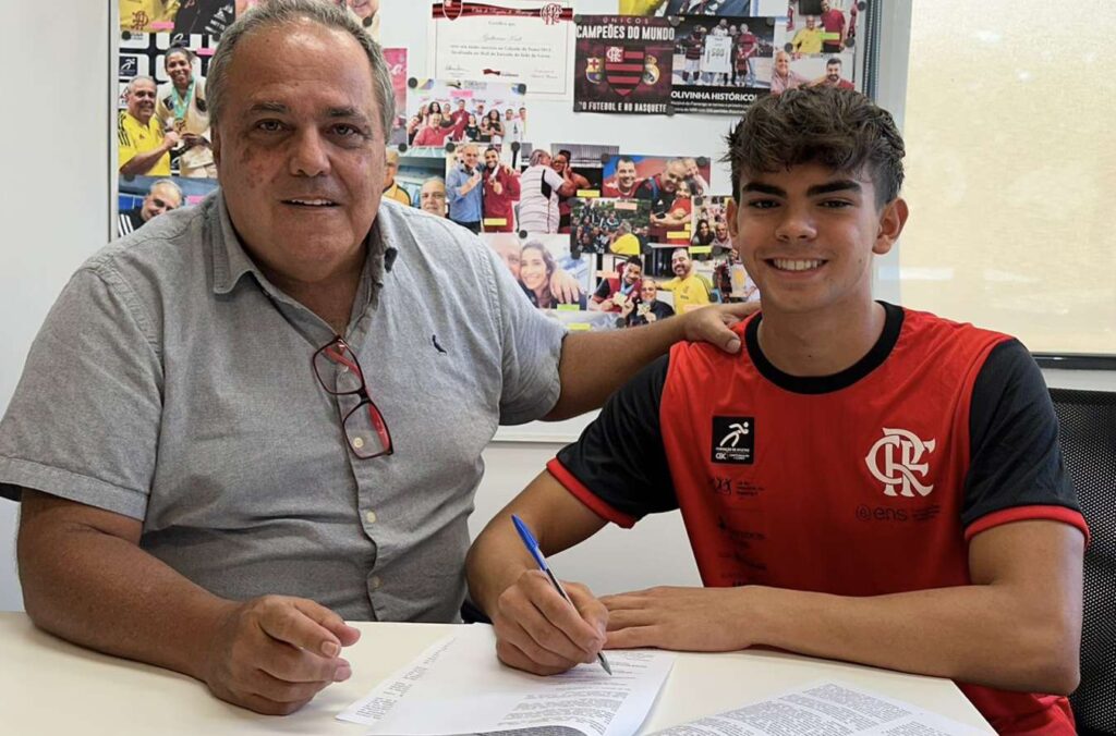 O nadador brasiliense Guilherme Escudero. Com apenas 16 anos, foi contratado para reforçar ainda mais a equipe Júnior de Natação do Flamengo