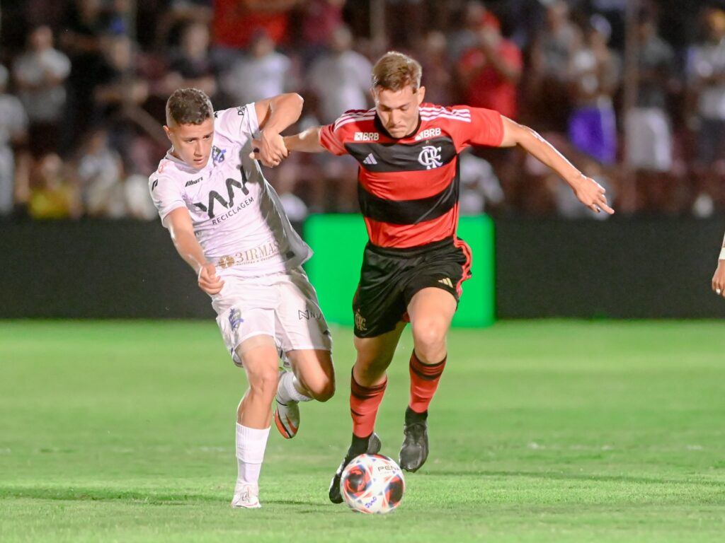 Flamengo x Aster pelas quartas de finais da Copinha
