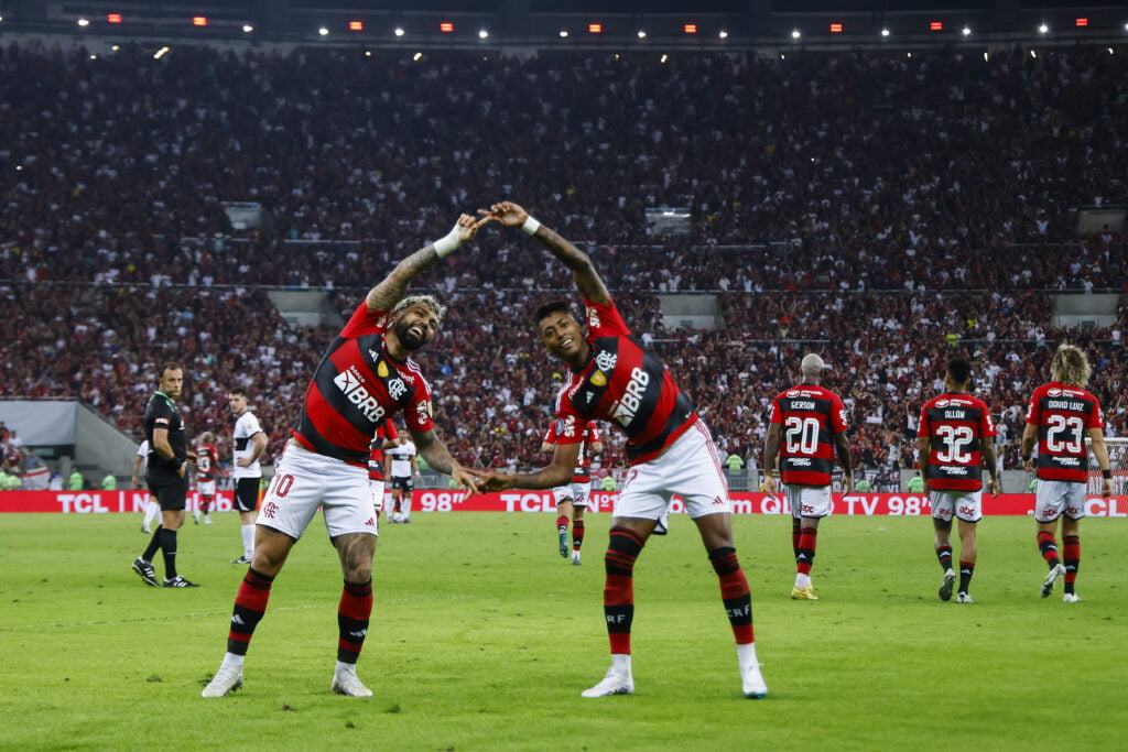 Com Gabigol, Bruno Henrique e Wesley de titulares, analista opina sobre as boas perspectivas da mudança no Flamengo feita por Tite