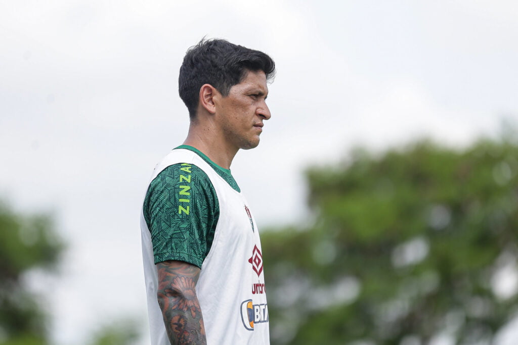 Cano e outros jogadores titulares devem ir a campo pelo Fluminense contra o Flamengo