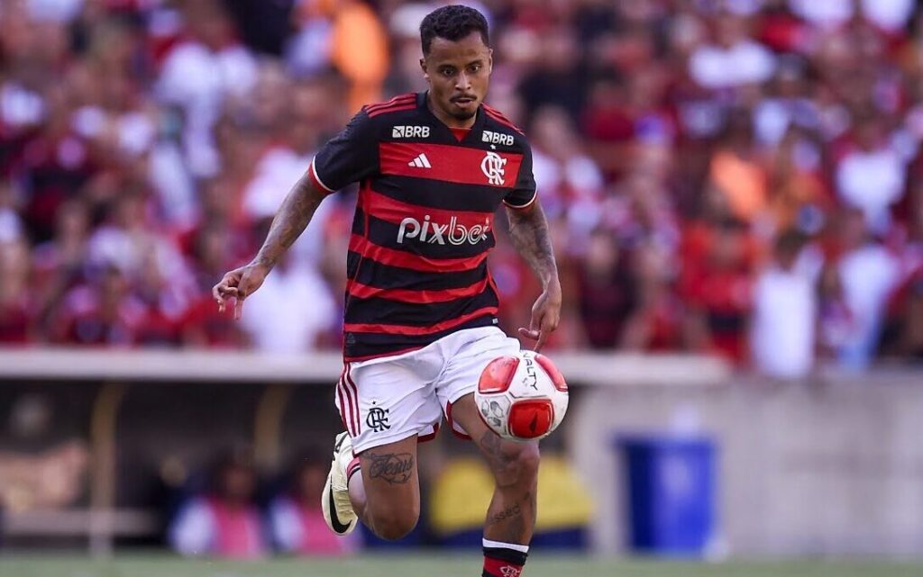 Allan em jogo do Flamengo; volante deixou Vasco x Flamengo lesionado e vai ser reavaliado