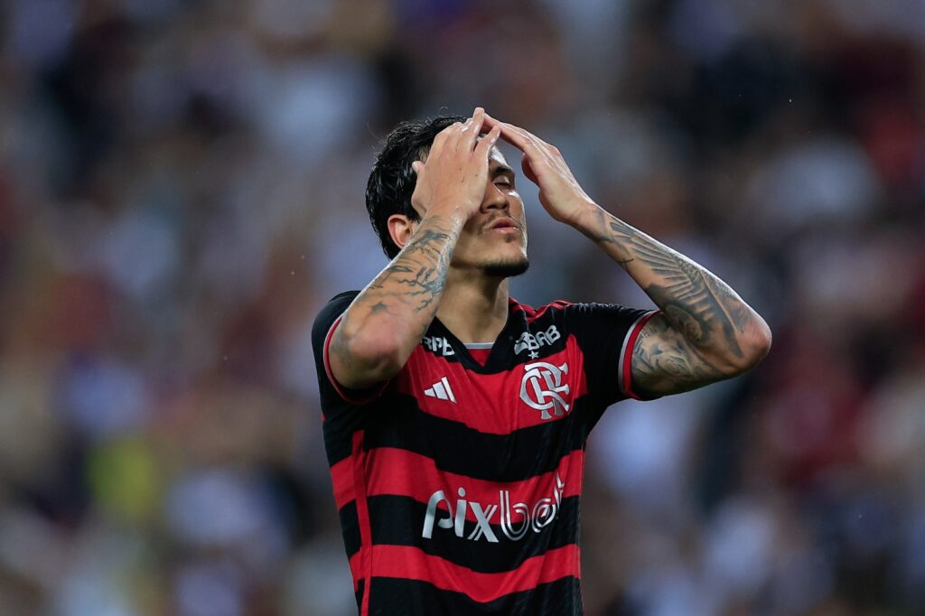 Pedro lamenta oportunidade perdida em Vasco 0x0 Flamengo