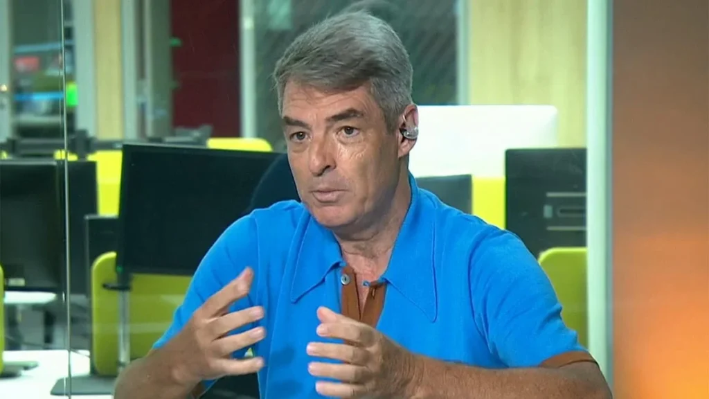 Tim Vickery em programa do SporTV; jornalista inglês comparou trabalhos de Diniz e Tite na Seleção e elogiou técnico do Flamengo