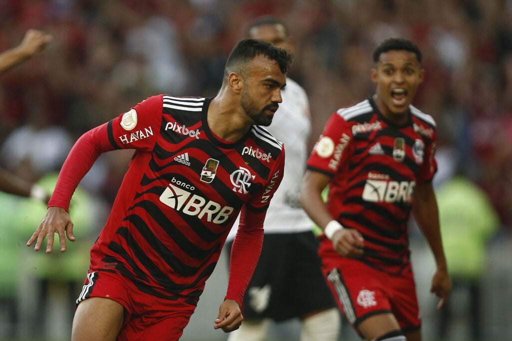 Fabrício Bruno comemora gol pelo Flamengo