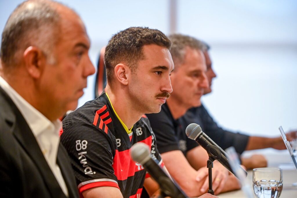 Apresentação de Léo Ortiz no Flamengo