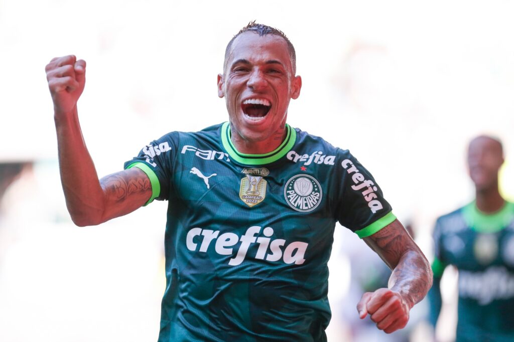 Breno Lopes comemora gol pelo Palmeiras; atacante deixa o time às vésperas de enfrentar o Flamengo e acerta com o Fortaleza