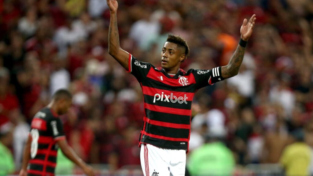 Bruno Henrique anima torcida em Flamengo x São Paulo pelo Brasileirão 2024