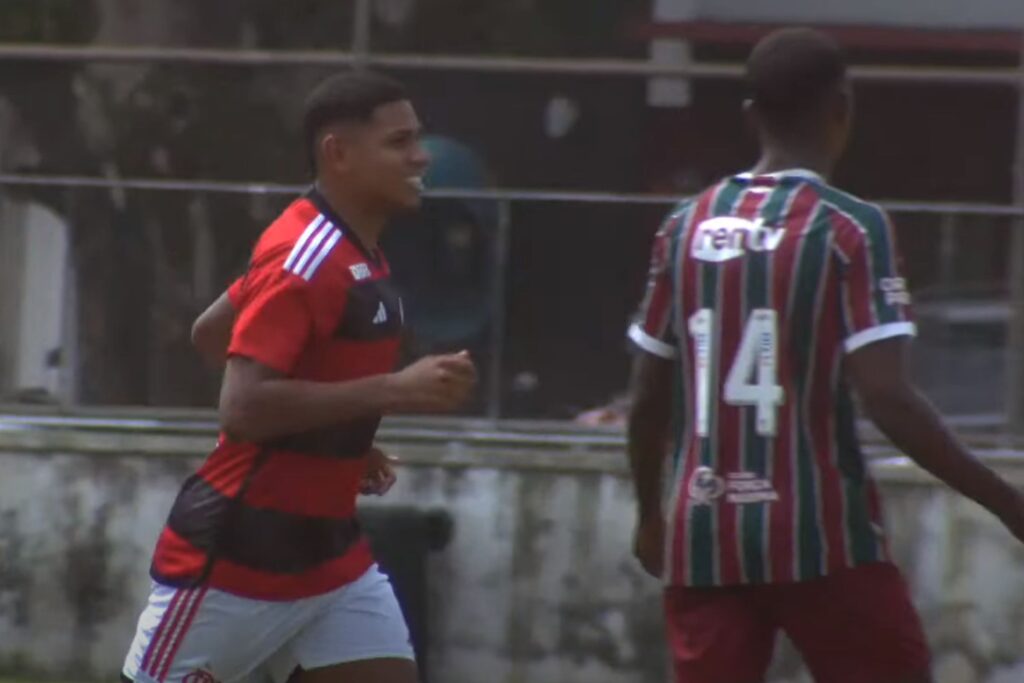 João Marcos marcou no fim do jogo e garantiu o empate do Flamengo contra o Fluminense