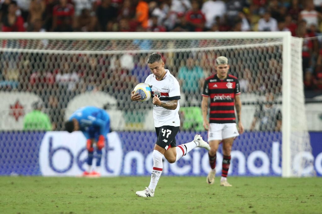 Flamengo tinha levado último gol no Maracanã em 2023; curiosamente, ambos os gols foram marcados aos 34 minutos do segundo tempo