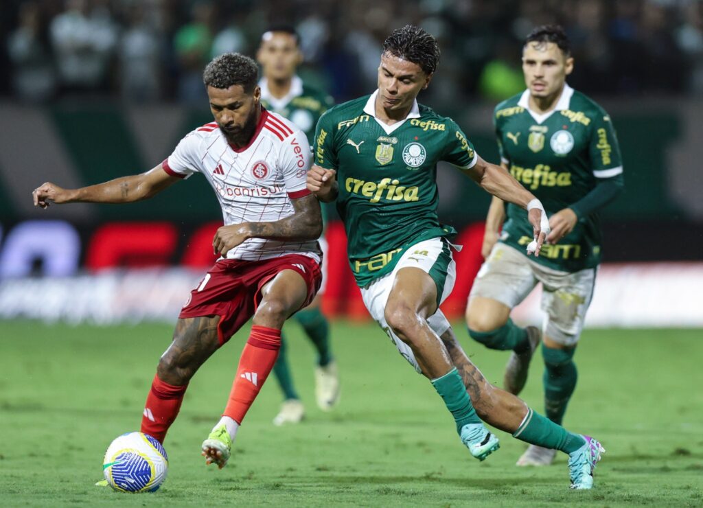 Palmeiras e Internacional se enfrentaram pelo Campeonato Brasileiro; Time paulista perdeu último jogo antes de enfrentar o Flamengo