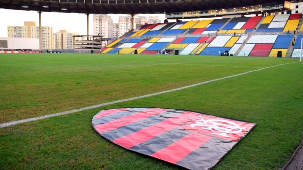 Flamengo planeja levar jogo contra Bahia para o Kleber Andrade